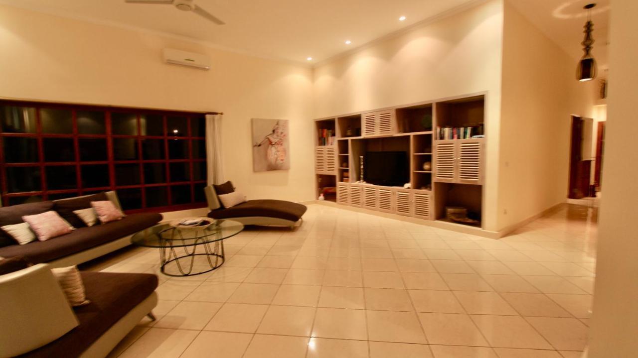 Villa Surgawi Lovina Buitenkant foto