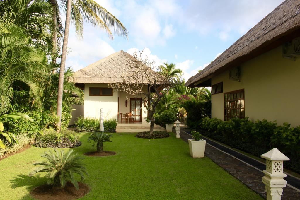 Villa Surgawi Lovina Buitenkant foto