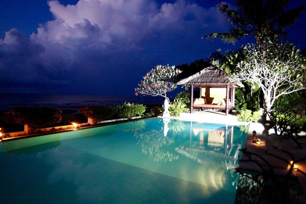 Villa Surgawi Lovina Buitenkant foto
