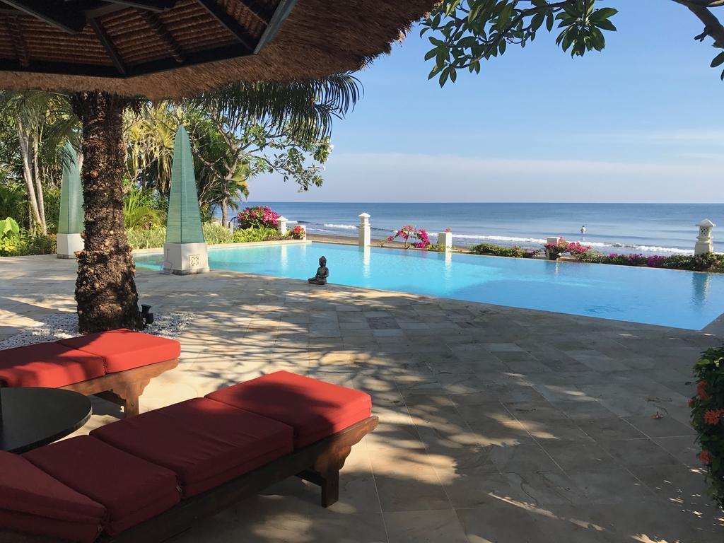 Villa Surgawi Lovina Buitenkant foto