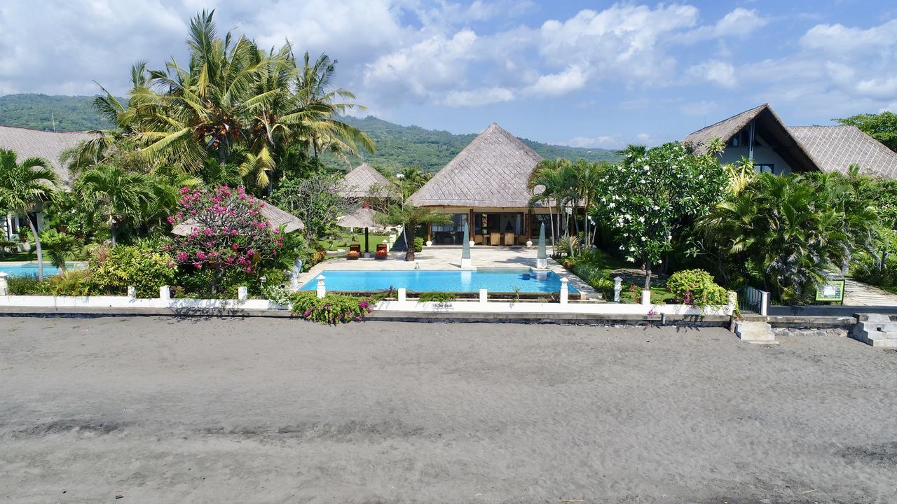 Villa Surgawi Lovina Buitenkant foto
